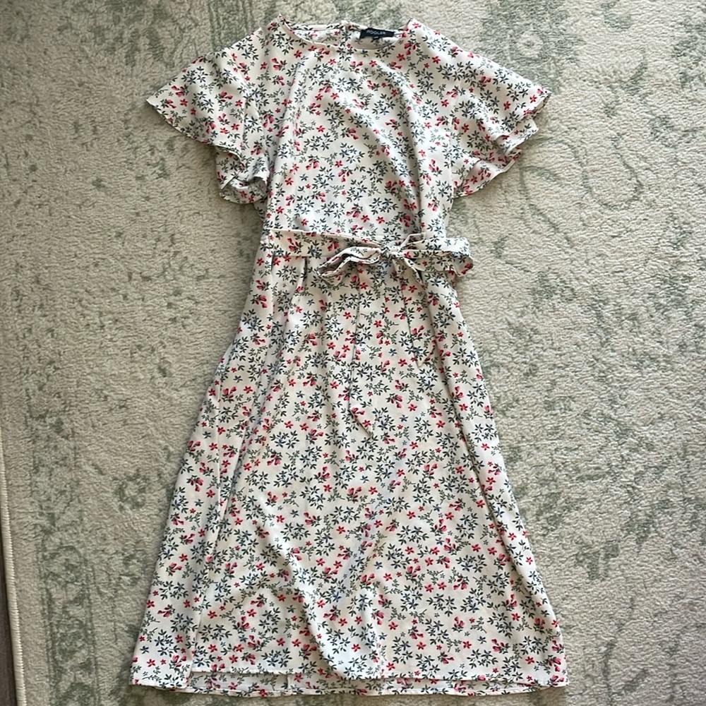 White Vintage Floral Roolee Dress